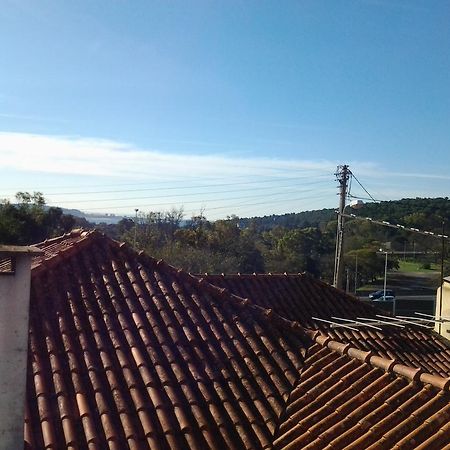 Typical Small House Near Lisbon Оейраш Екстер'єр фото