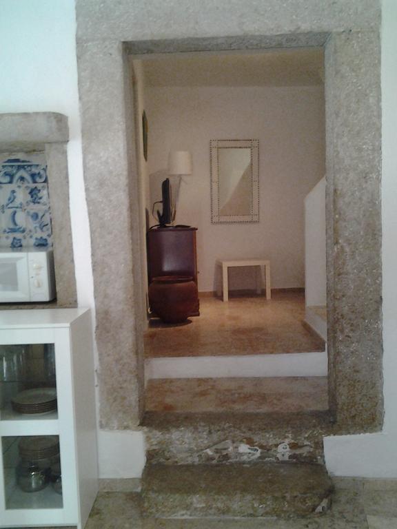 Typical Small House Near Lisbon Оейраш Екстер'єр фото